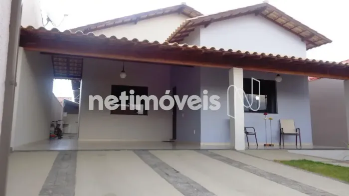Casa Moderna em Bairro Nobre de Bom Despacho Alto padrão, conforto e segurança
