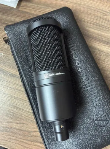 Microfone Condensador Audio-Technica AT2020