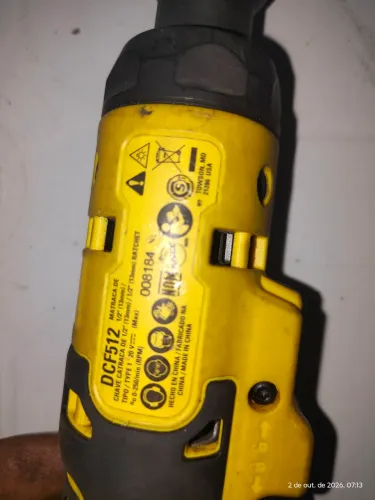 CHAVE CATRACA DEWALT 20V COM 1 BATERIA 95 N.M DE TORQUE