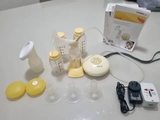 Extratora de Leite Elétrica Medela Swing + Kit Completo (Frascos Extras) + Brinde