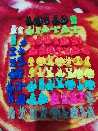 Gogos jampers e nitsus, benda e aseito troca por os da mesma coleção
