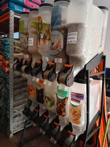 Dispenser de ração com 10 módulos por R$500