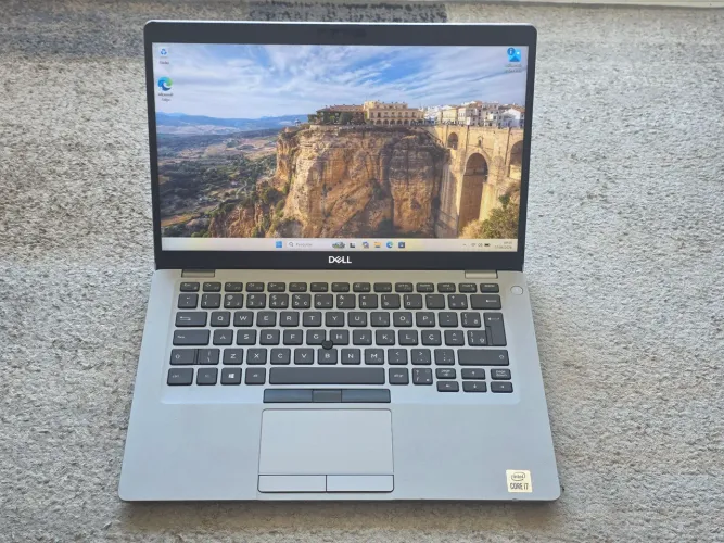 Notebook Dell Latitude 5410 i7 10th 10610U 16GB RAM 256GB SSD NVME - Tela 14" Full HD