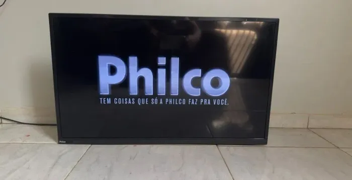 TV PHILCO + ROKU