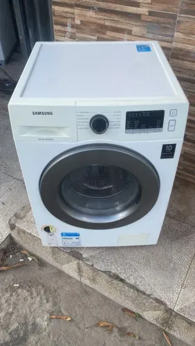 MAQUINA LAVA E SECA SAMSUNG MUITO NOVA DOU GARANTIA DE 3'MESES FAÇO A ENTREGA GRÁTIS!!!
