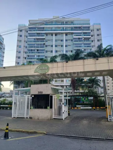 Apartamento com lazer completo para alugar Avenida Jaime Poggi, Jacarepaguá, Rio de Janeir