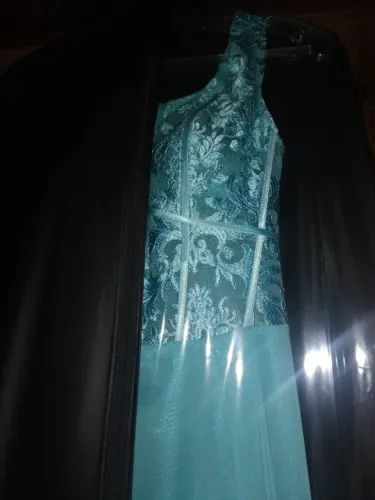 Vestido de festa, único uso.