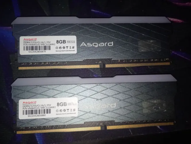 MEMORIAS ASGARD 8GB 3200 RGB DDR4