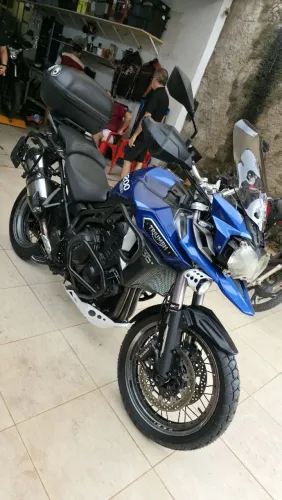 Triumph Tiger Explorer 1200 XCX 2016/2017 Azul - Muito Conservada / Completa