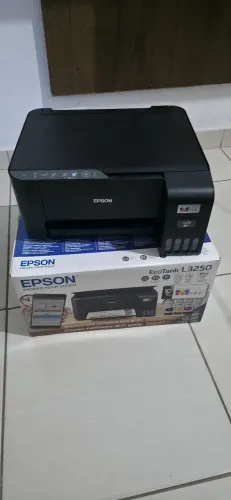 Vende se impressora Epson L3250 semi nova 5 meses uso e na garantia