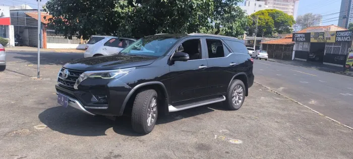 Toyota Hilux SW4 SRX 4X4 2.8 TDI 16V Dies. Aut. 2022