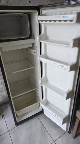 Geladeira palito