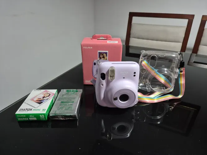 Câmera Polaróide Instax Mini 11