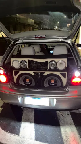 Som automotivo