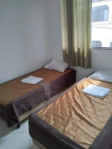 VENDO DOIS BELICHES COM COLCHÃO D50