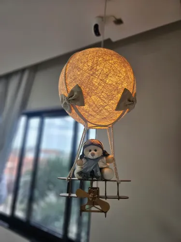 Lustre Balão Com Aviãozinho (Bege) + Urso Aviador