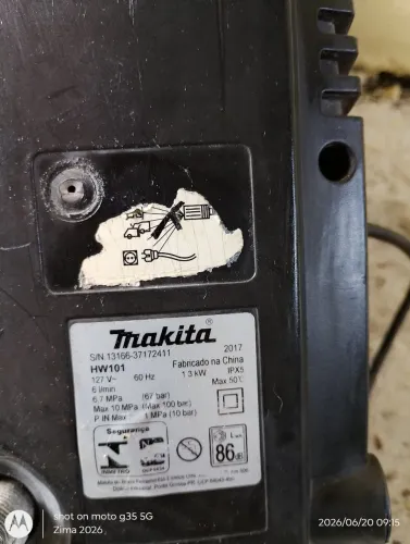 Vendo parafusadeira Bosch, acompanha chave do mandril/jato Makita sem a pistola 127v