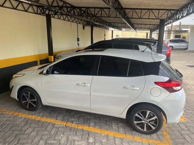 Toyota Yaris XLS Connect 1.5 Flex 16V 5P AUT 2022