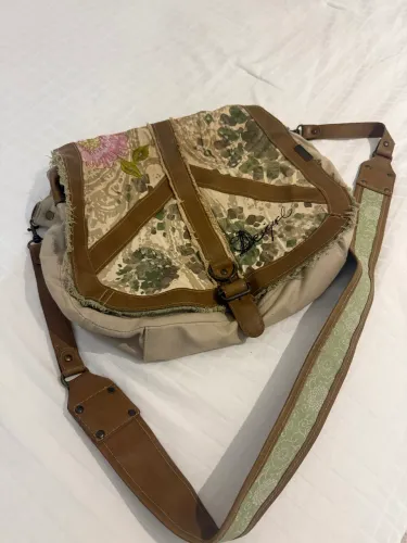 Linda bolsa Desigual original 