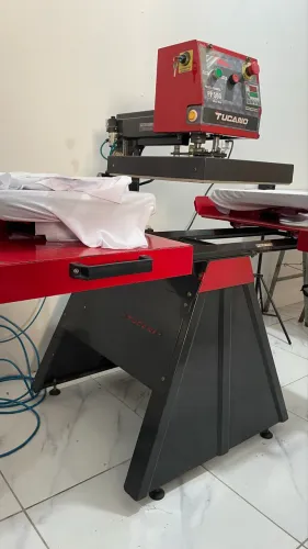 Vendo Prensa Pneumática duas bandejas