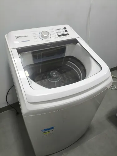 Máquina de lavar Eletrolux 14kg 110v