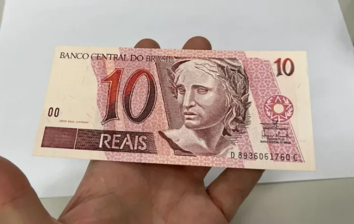 cédula de 10 da 1ª Família do Real antiga para coleção
