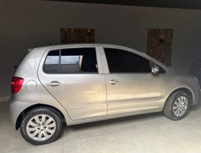 Volkswagen Fox 1.0 MI Total Flex 8V 5P 2012