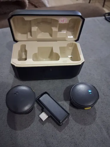 Microfone duplo de lapela com estojo