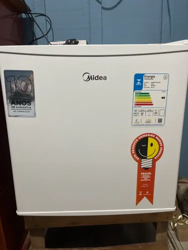 Frigobar Midea 45L