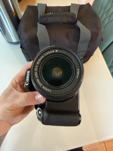 Canon T6