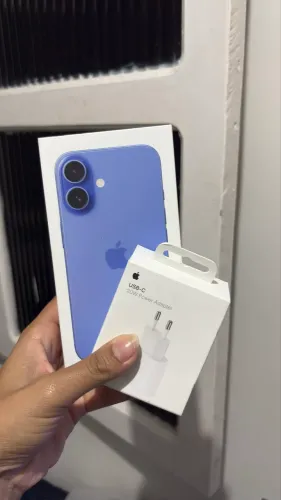 iPhone 16 (bateria 100%) (garantia Apple novembro)