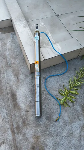 Bomba d'água submersa