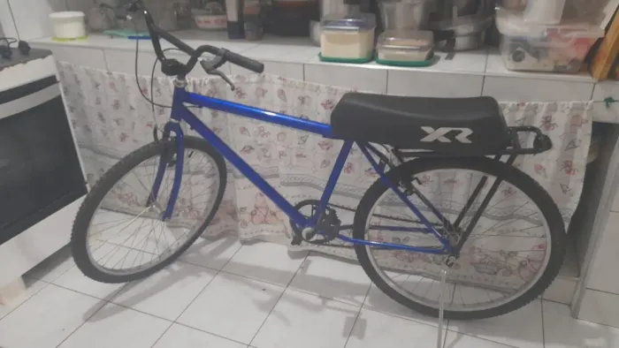 Bicicleta com banco de mobilete