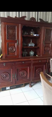 Móvel de antiquário 