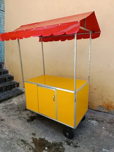 Carrinho para lanches ou churrasquinho