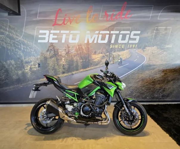 KAWASAKI Z 900