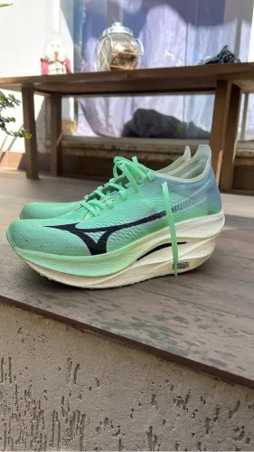 Mizuno wave rebellion pro 3 