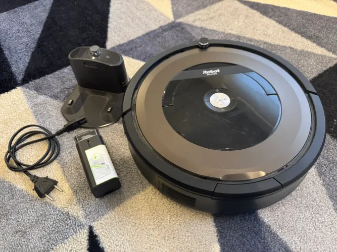 iRobot Roomba 890 - Wi-Fi e AeroForce (100% Funcional + Acessórios)
