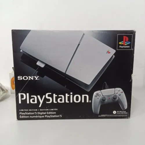 Vendo PlayStation 5 Slim Digital 1TB Edição Limitada de 30 Anos Semi novo