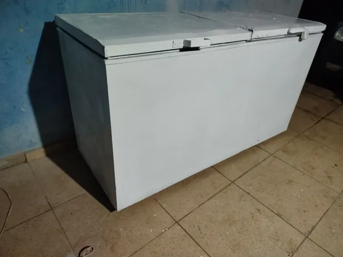 Freezer horizontal marca refrimate 550 litros faço entrega
