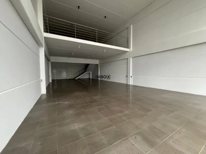 INBOX CIA IMOBILIÁRIA ALUGA, SALA COMERCIAL EM BENTO GONÇALVES NO BAIRRO PROGRESSO.
