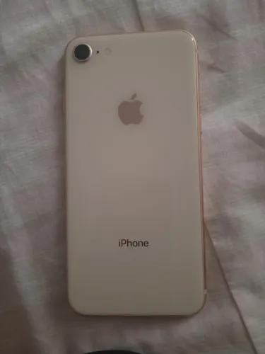 iPhone 8