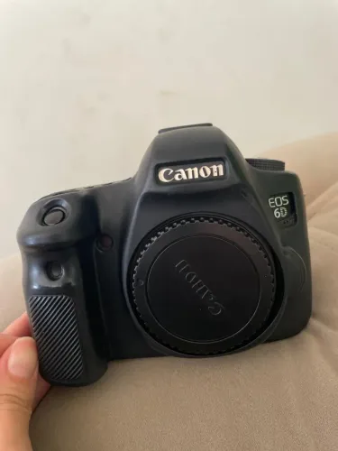 Câmera fotográfica canon 6D
