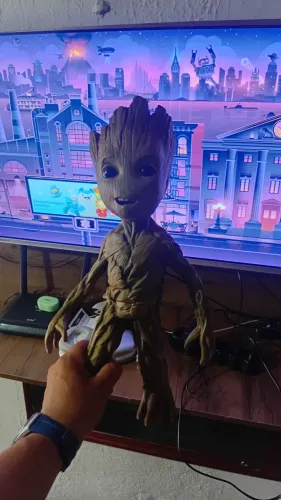 BONECO BABY GROOT 45CM MARCA MIMO ORIGINAL TOP EXELENTE ESTADO