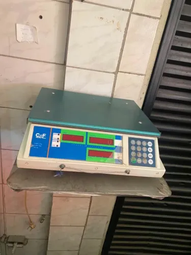 balança comercial eletrônica C&F C15