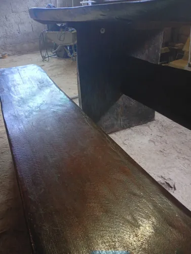 Mesa e banco