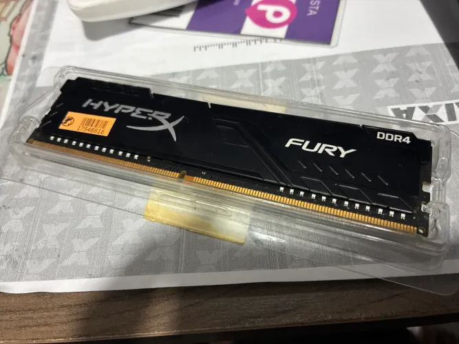 1 Pente Memória RAM - 8GB DDR4 - Hyper Fury