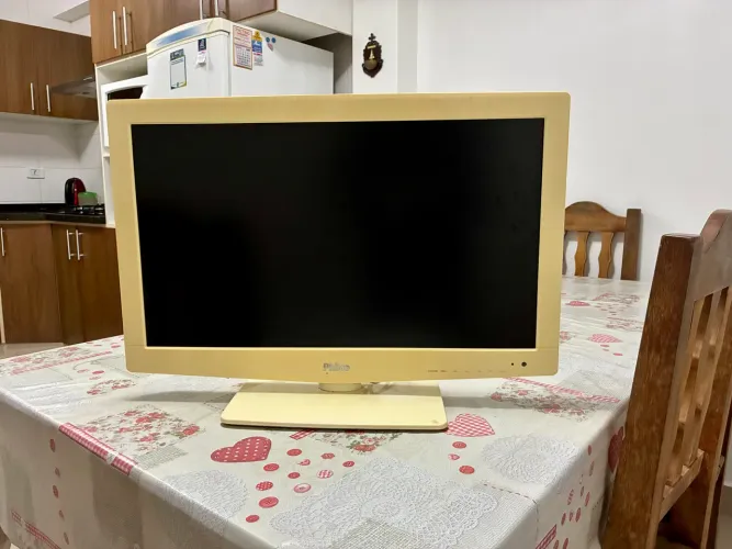 TV Monitor Philco 24? LED 60Hz - Ideal para PC Gamer, Consoles e Uso Geral!