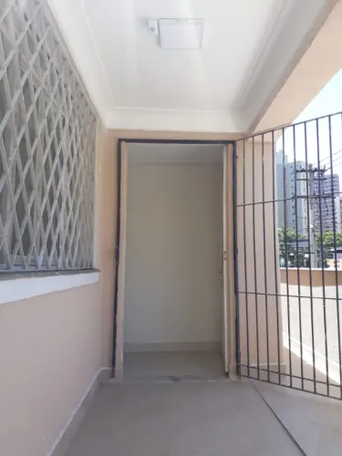 Quarto masculino, mobiliado em região privilegiada centro _Cambui.