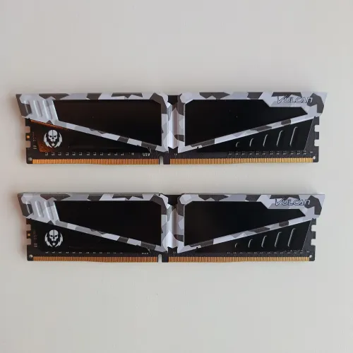 Memória RAM 16GB 3000MHz CL16 T-Force Vulcan Team Group Pichau Gaming - OLX PAY + ENVIOS